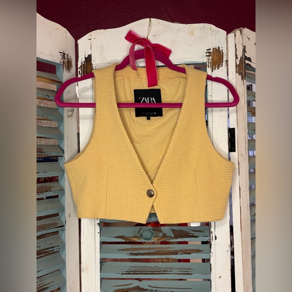 Zara Yellow Textured Crop Vest